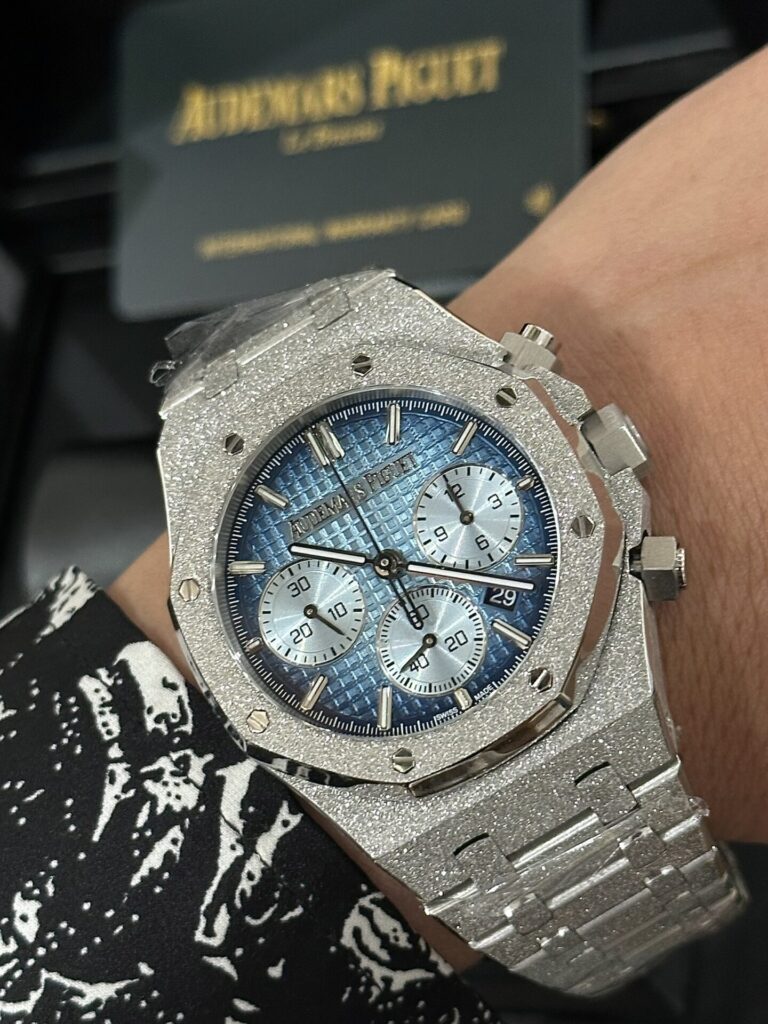 Audemars Piguet Royal Oak 26331BC Replica Watch Frosted-Gold 41mm