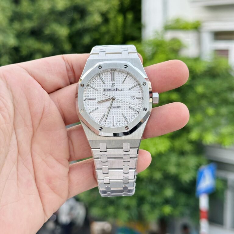 Audemars Piguet Royal Oak 15400ST Replica Watch White Dial APS 41mm