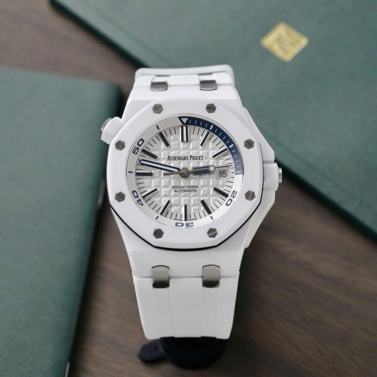 Audemars Piguet Royal Oak Offshore 15707CB White Ceramic Best Replica Watch APS Factory 42mm