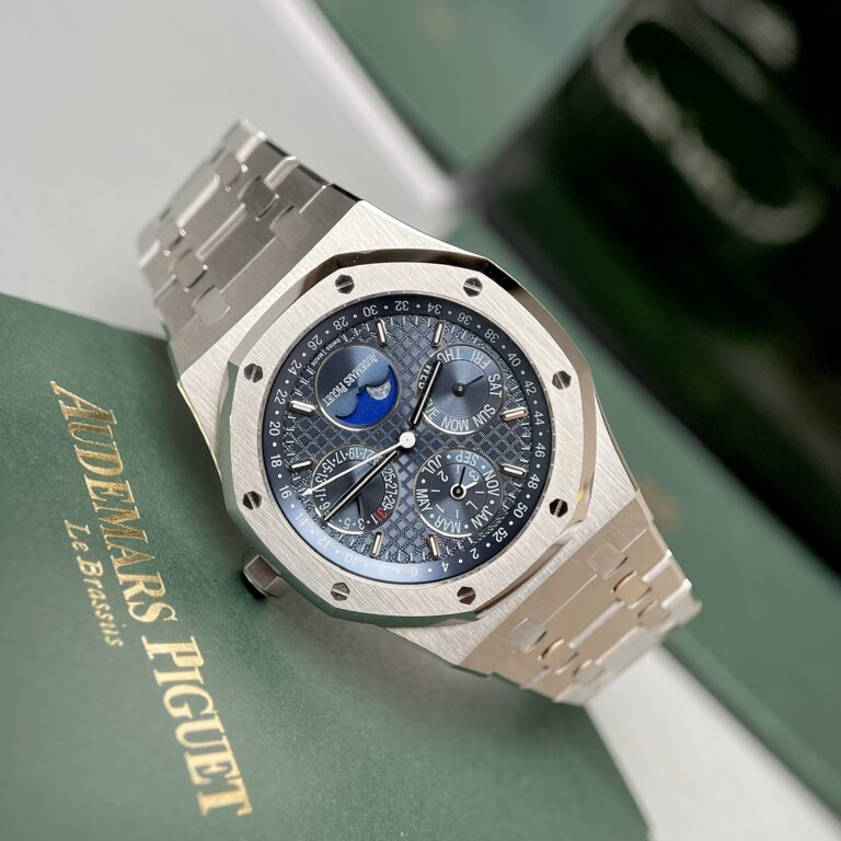 Audemars Piguet Replica Watches Royal Oak 26574ST Blue Dial 41mm