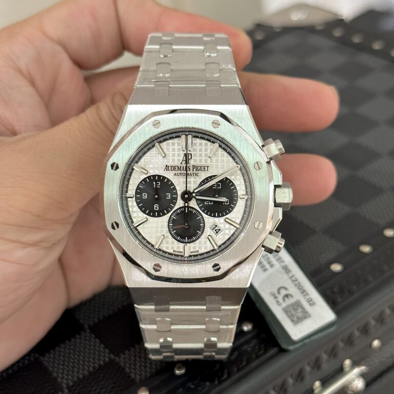 Audemars Piguet Royal Oak 26331ST Replica Watch White Dial 41mm