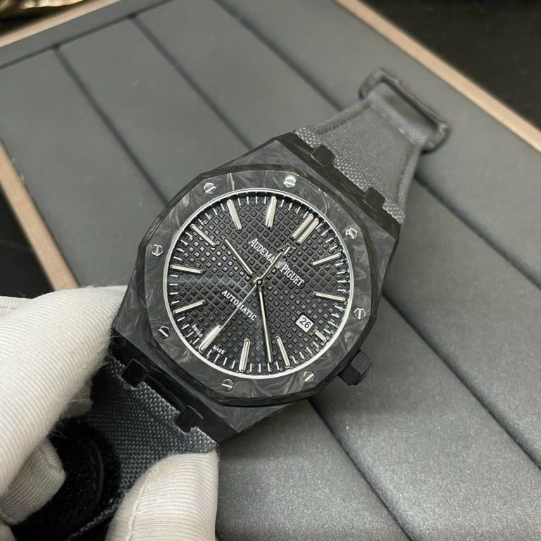 Audemars Piguet Replica Watch Royal Oak 15400 Carbon Dial Black 41mm