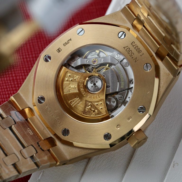 Audemars Piguet Replica Watches Royal Oak 15400OR Custom Moissanite Diamonds 41mm