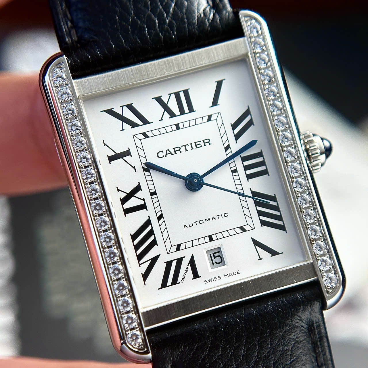 Cartier Tank Solo Extra Large White Dial Diamond Bezel Leather Strap Best Replica AF 31mm x 41mm