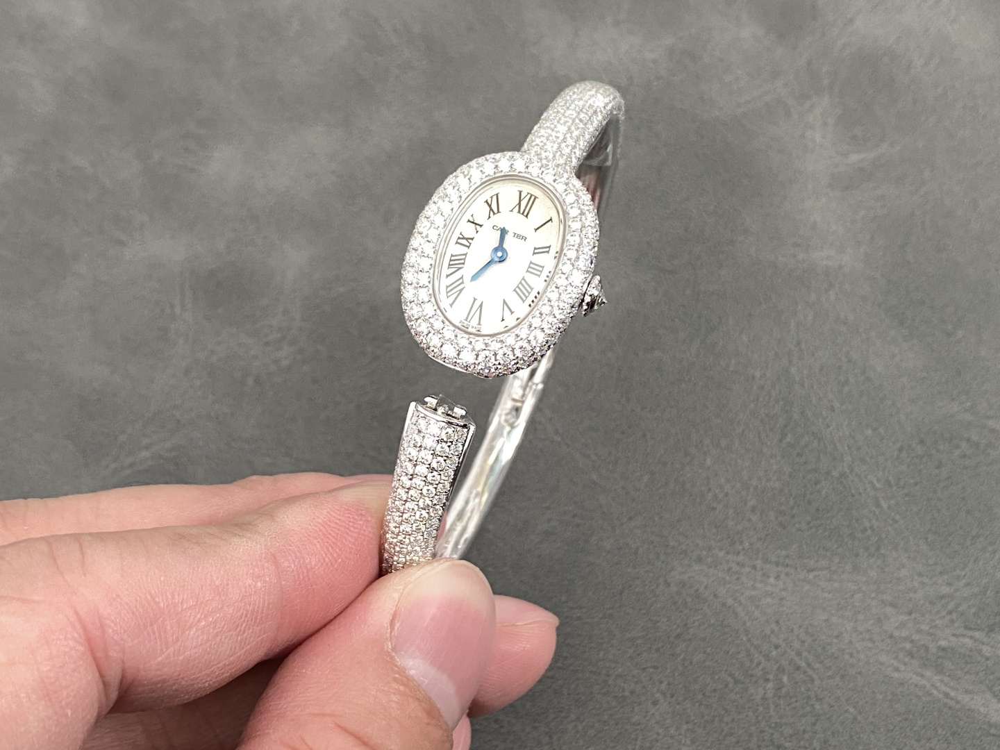 Cartier Baignoire HPI01607 Mini Model Silver Dial Iced Out Moissanite Best Replica (Wrist Size 15, 16, 17cm)