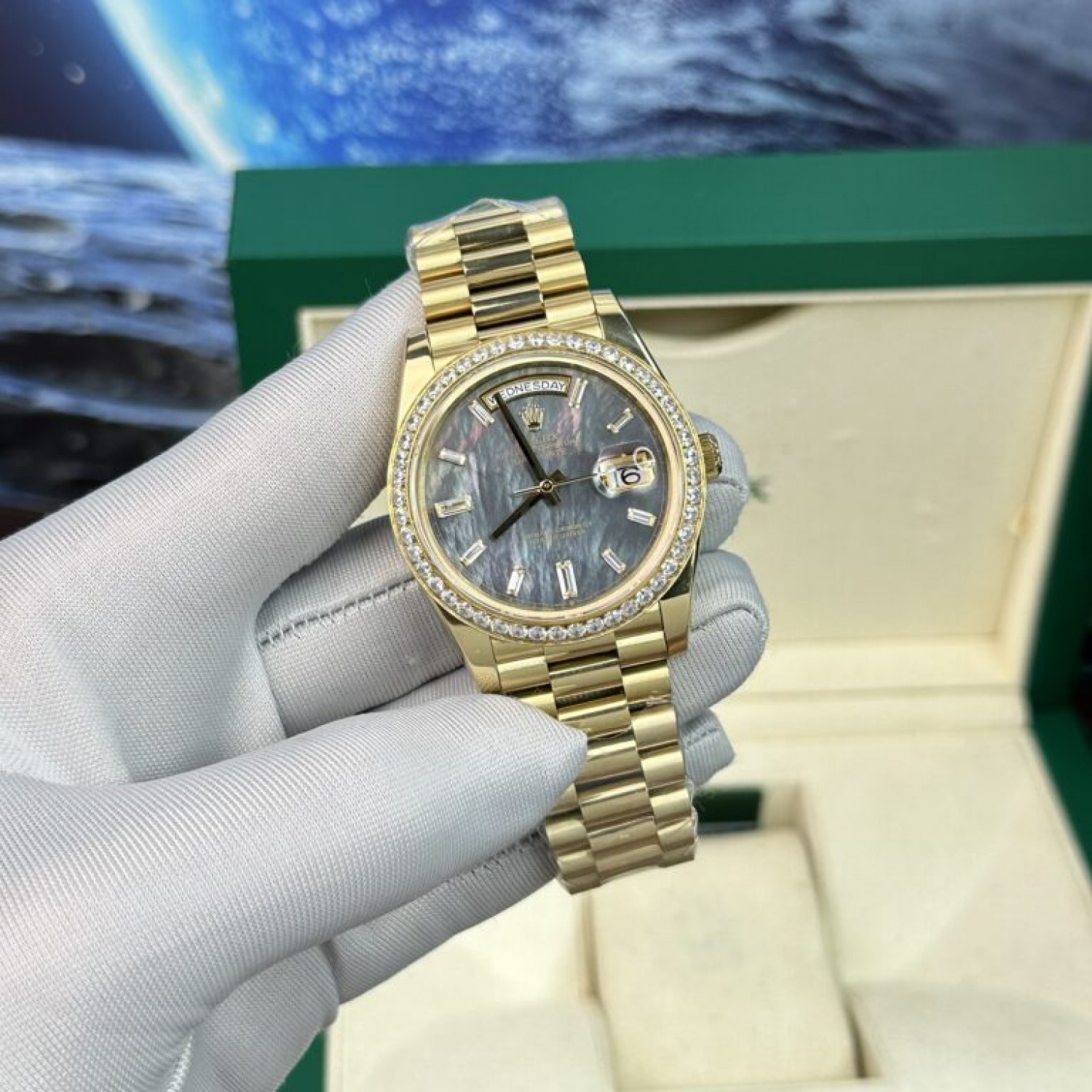 Rolex Day-Date Super Fake Watch Mother-Of-Pearl Dial With Diamonds BP Factory 40mm