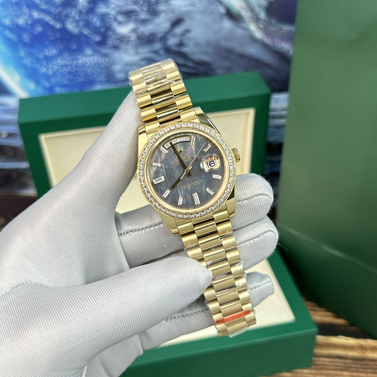 Rolex Day-Date Super Fake Watch Mother-Of-Pearl Dial With Diamonds BP Factory 40mm